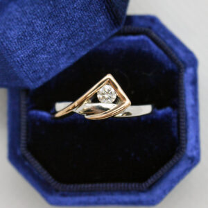 Asymmetrical Solitaire