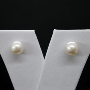 Pearl Studs II