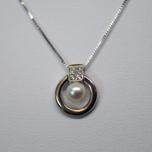 Diamonds & Pearl